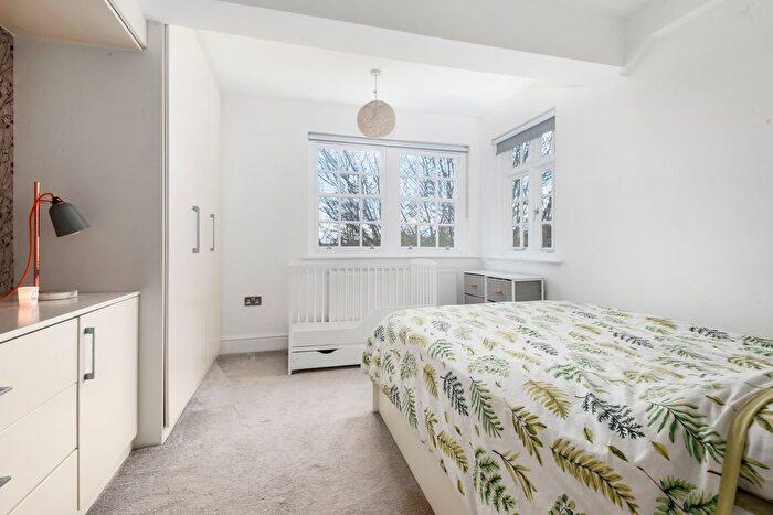 1 Bedroom Flat To Rent In Aeroville, London, NW9