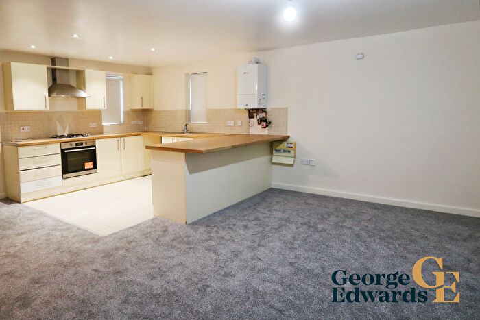 2 Bedroom Flat To Rent In Holly Road, Measham, Swadlincote, DE12