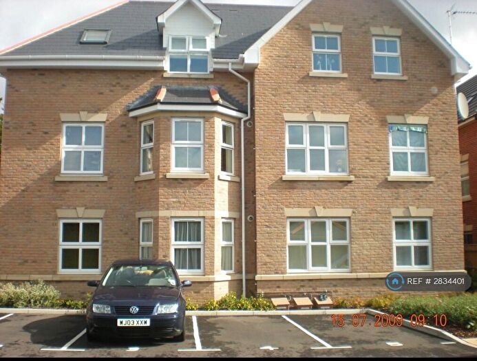 2 Bedroom Flat To Rent In Richmond Park Road, Bournemouth, BH8