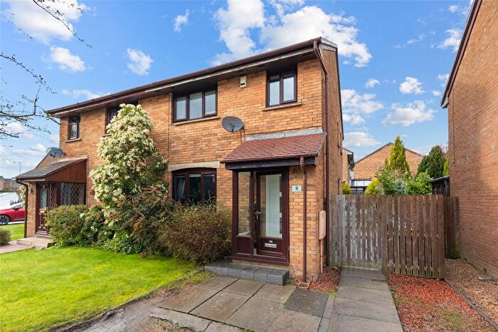 3 Bedroom Semi Detached House For Sale In Raeswood Road, Glasgow, Glasgow City, G53