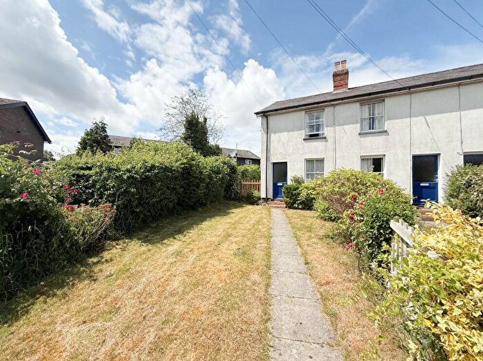 2 Bedroom Cottage To Rent In Riverview Cottages, Alton, GU34