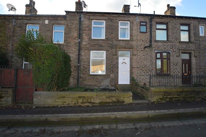 2 Bedroom Terraced House To Rent In Dewsbury Road, Cleckheaton, BD19