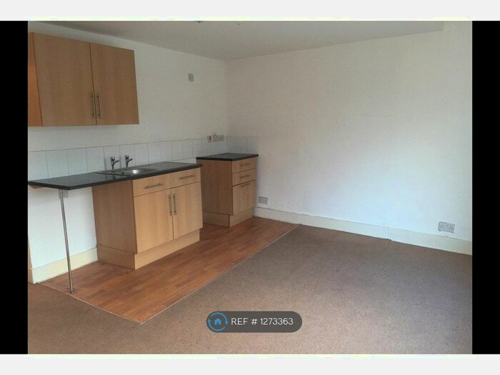 1 Bedroom Flat To Rent In Chipstead Valley Road, Coulsdon CR5