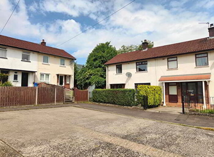3 Bedroom End Of Terrace House For Sale In Waveney Drive, Belfast, BT15