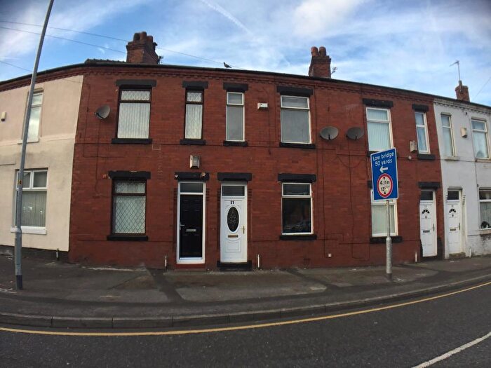 2 Bedroom Terraced House To Rent In Old Road, Failsworth, M35