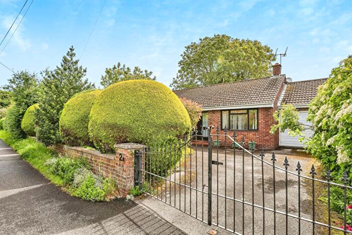 3 Bedroom Detached Bungalow For Sale In Grange Lane, Warminster, BA12