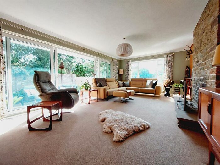 4 Bedroom Detached Bungalow For Sale In Stoke Close, Seaford, BN25