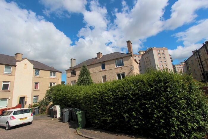 2 Bedroom Flat To Rent In Hutchison Road, Slateford, Edinburgh, EH14
