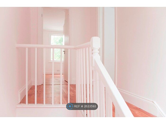 Studio To Rent In Albion Way, London, SE13