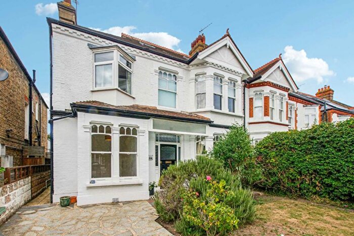 1 Bedroom Flat To Rent In Rodenhurst Road, Clapham, SW4