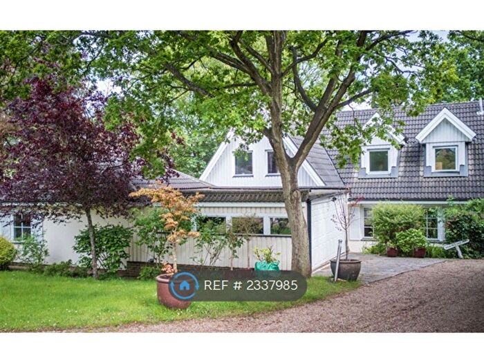 5 Bedroom Detached House To Rent In Coombe Hill Road, Kingston Upon Thames, KT2