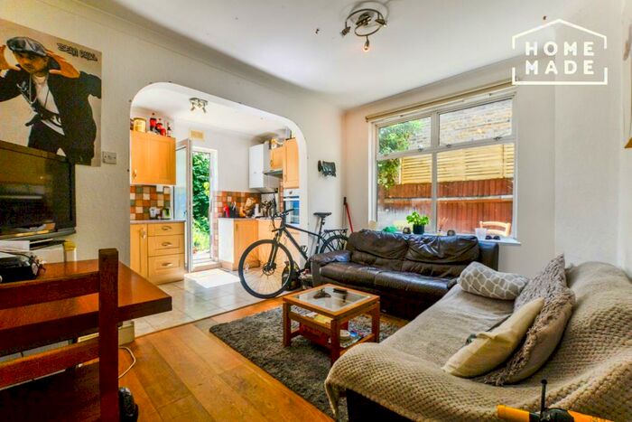 4 Bedroom Ground Flat To Rent In Dornton Road, Balham, SW12