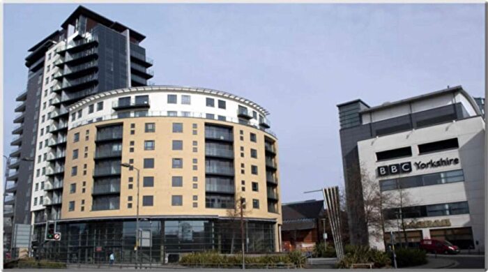 2 Bedroom Flat To Rent In St Peters Square, LS9