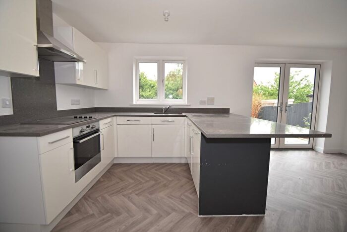 4 Bedroom Detached House For Sale In Garland Meadow, Tithebarn, Exeter, EX1