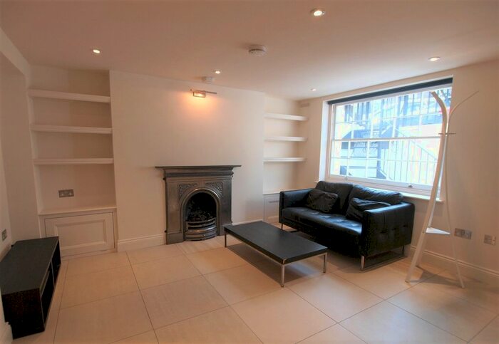 1 Bedroom Flat To Rent In Amwell Street, Islington, EC1R