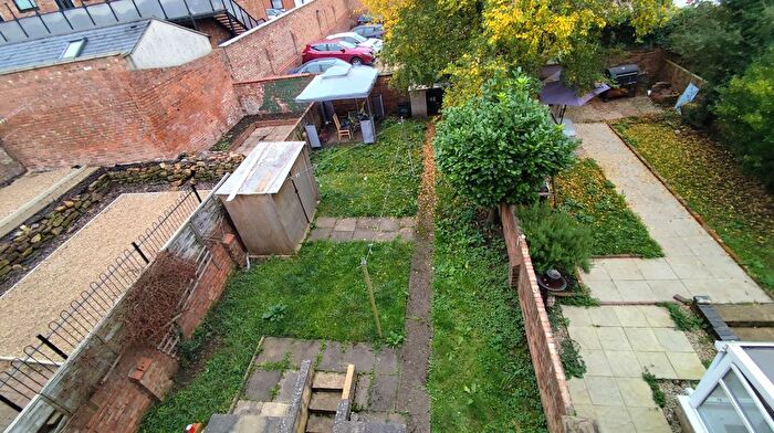 2 Bedroom Flat To Rent In Cyril Street, Abington, Northampton, NN1