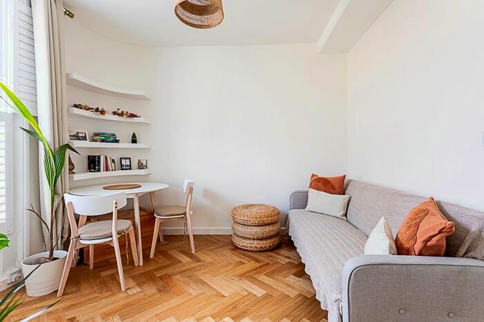 1 Bedroom Flat To Rent In Trinity Street, London, SE1