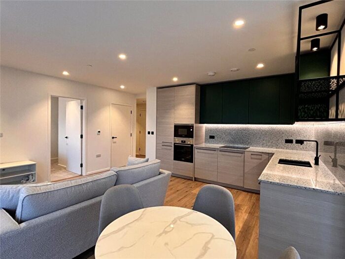 2 Bedroom Apartment To Rent In Iris House, Hemlock Street, Poplar Riverside, E14