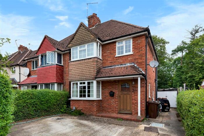 4 Bedroom Semi-Detached House To Rent In Beech Grove, Guildford, GU2