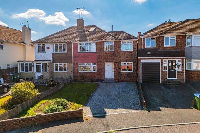 4 Bedroom Semi-Detached House For Sale In Margaret Road, Bexley, Kent, DA5