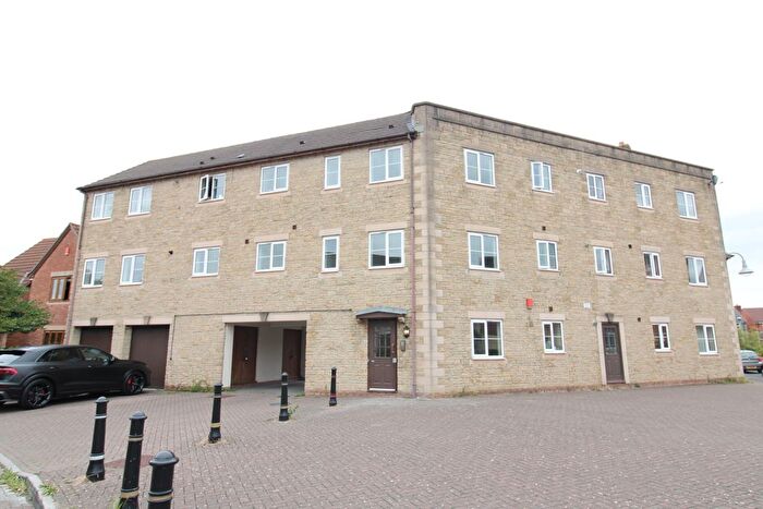 2 Bedroom Flat To Rent In Market Avenue, Weston-Super-Mare, BS22