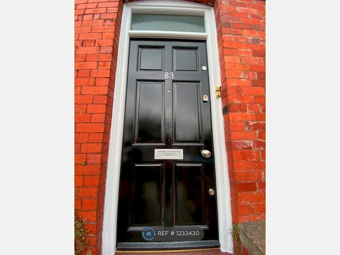2 Bedroom Flat To Rent In Penny Lane, Liverpool L18