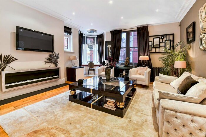 2 Bedroom Flat To Rent In Hans Crescent, London, SW1X