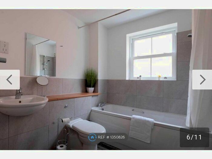 4 Bedroom End Of Terrace House To Rent In Woodlands Gardens, Scunthorpe, DN17