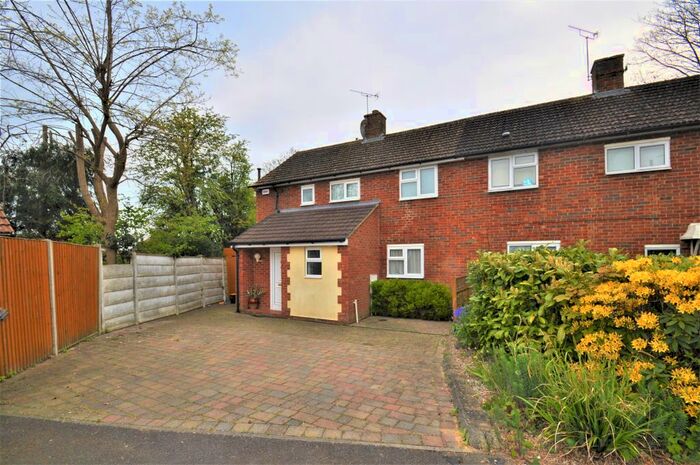3 Bedroom Semi-Detached House To Rent In Dudley Road, Kennington, Ashford, TN24
