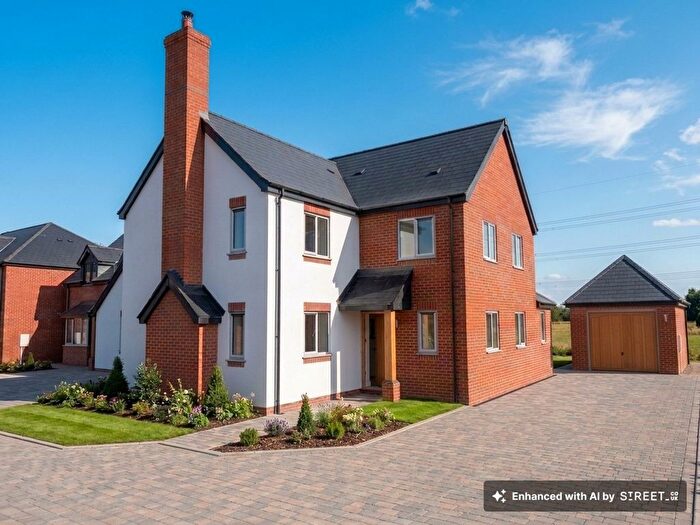 4 Bedroom Detached House For Sale In Darkwater Close, Holbury, SO45