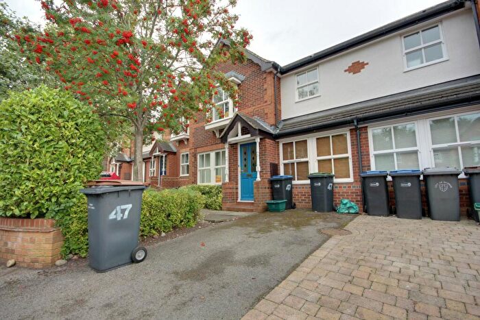 5 Bedroom House To Rent In Douglas Villas, DH1