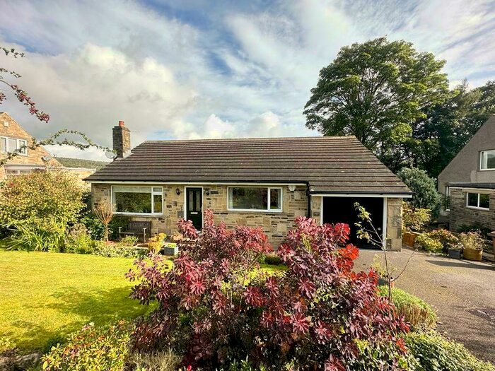 3 Bedroom Detached Bungalow For Sale In High Bank, Threshfield, BD23