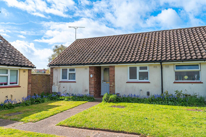 1 Bedroom Semi-Detached Bungalow For Sale In Taunton Road, Felixstowe, IP11