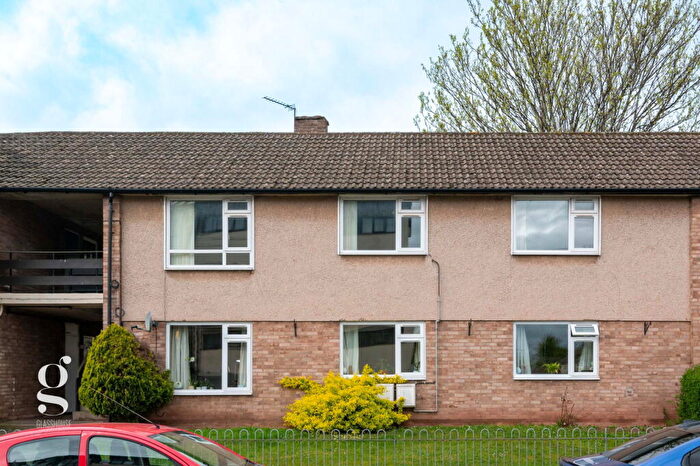 2 Bedroom Flat For Sale In Sheridan Road, Hereford, HR4