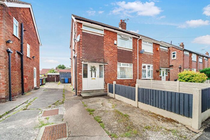 3 Bedroom Semi-Detached House To Rent In Hertford Drive, Tyldesley, M29