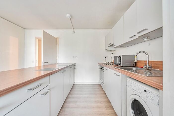 2 Bedroom Flat To Rent In John Harrison Way, London, SE10