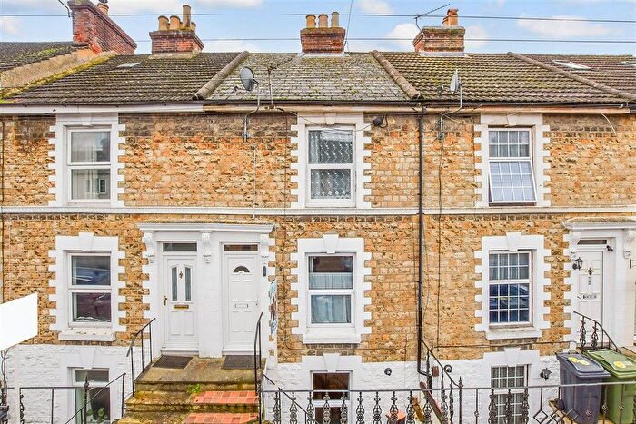 3 Bedroom Terraced House For Sale In John Street, Maidstone, Kent, ME14
