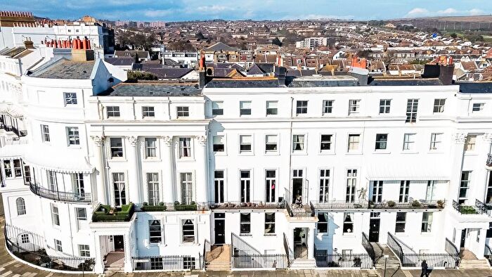 3 Bedroom Apartment For Sale In Arundel Terrace, Brighton, BN2