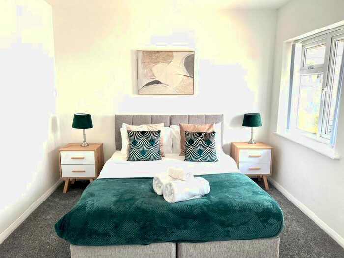 2 Bedroom Flat To Rent In Lambourne Road, Birstall, LE4