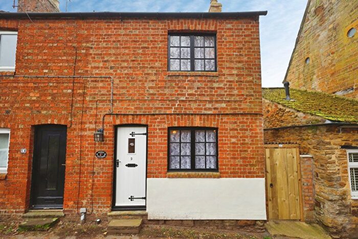 1 Bedroom End Terrace House For Sale In Pound Lane, Great Billing, Northampton, Northamptonshire, NN3