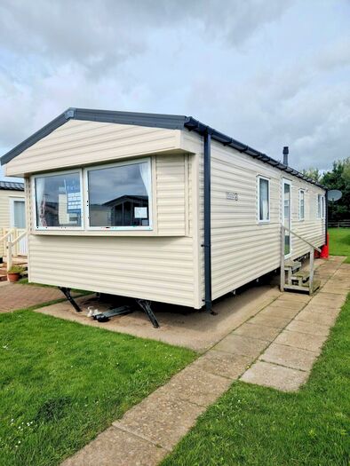 2 Bedroom Caravan For Sale In Seaside Rd, Hull, HU11