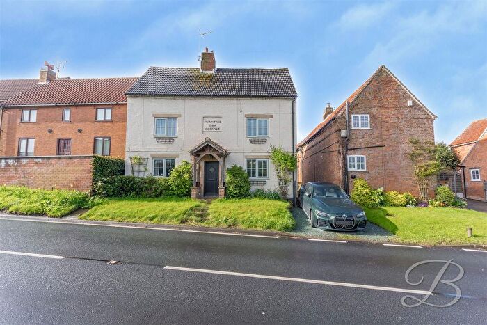 5 Bedroom Detached House For Sale In Newark Road, Wellow, Newark, NG22