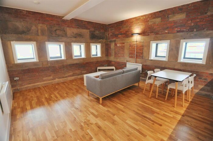 1 Bedroom Flat To Rent In Lilycroft Road, Bradford, BD9