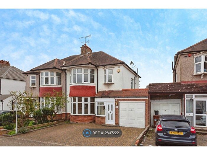 4 Bedroom Semi Detached House To Rent In Blenheim Road, Harrow, HA2
