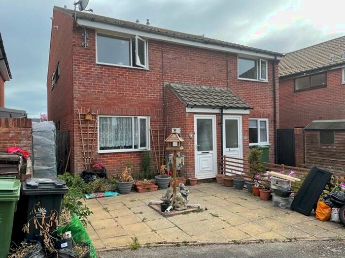 1 Bedroom House To Rent In Kingfisher Close - Wyke Regis, DT4