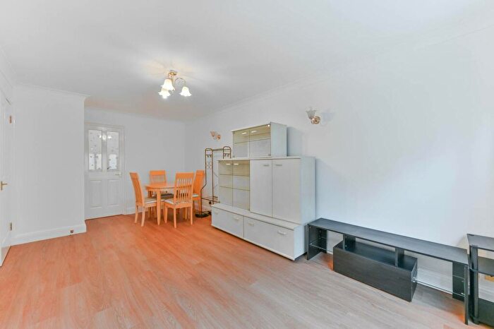 1 Bedroom Flat To Rent In Worcester Road, Sutton, SM2