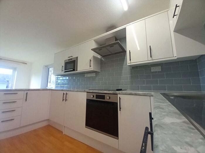 2 Bedroom Flat To Rent In Y Felinheli, LL56