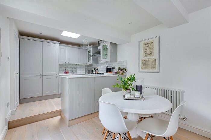 2 Bedroom Flat To Rent In Pellant Road, London, SW6