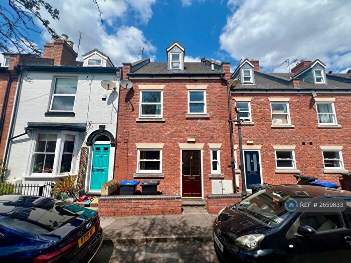 6 Bedroom Terraced House To Rent In Gordon Street, Leamington Spa, CV31