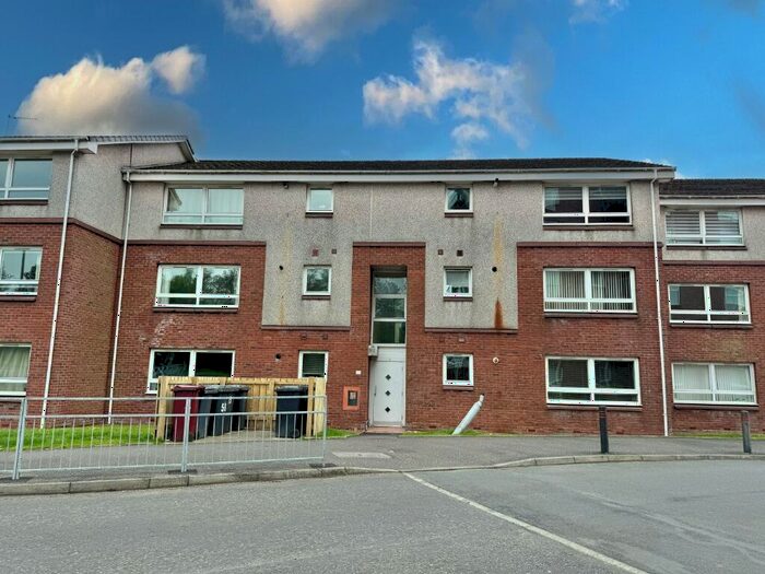 2 Bedroom Flat To Rent In Eaglesham Court, Hairmyres, East Kilbride, G75